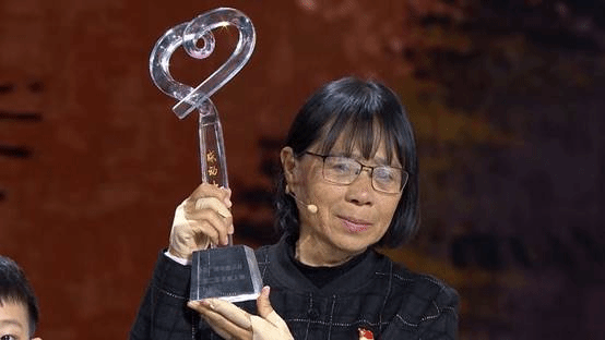 说明: https://p1.ssl.qhimg.com/t0178a3b07debfb26af.jpg